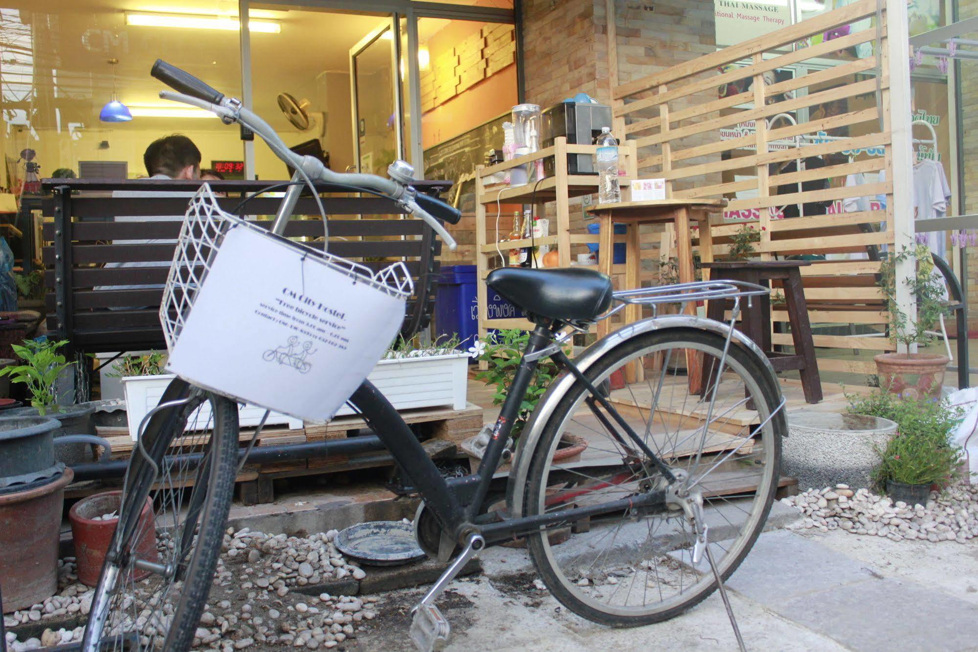 Cm City Hostel Chiang Mai Dış mekan fotoğraf