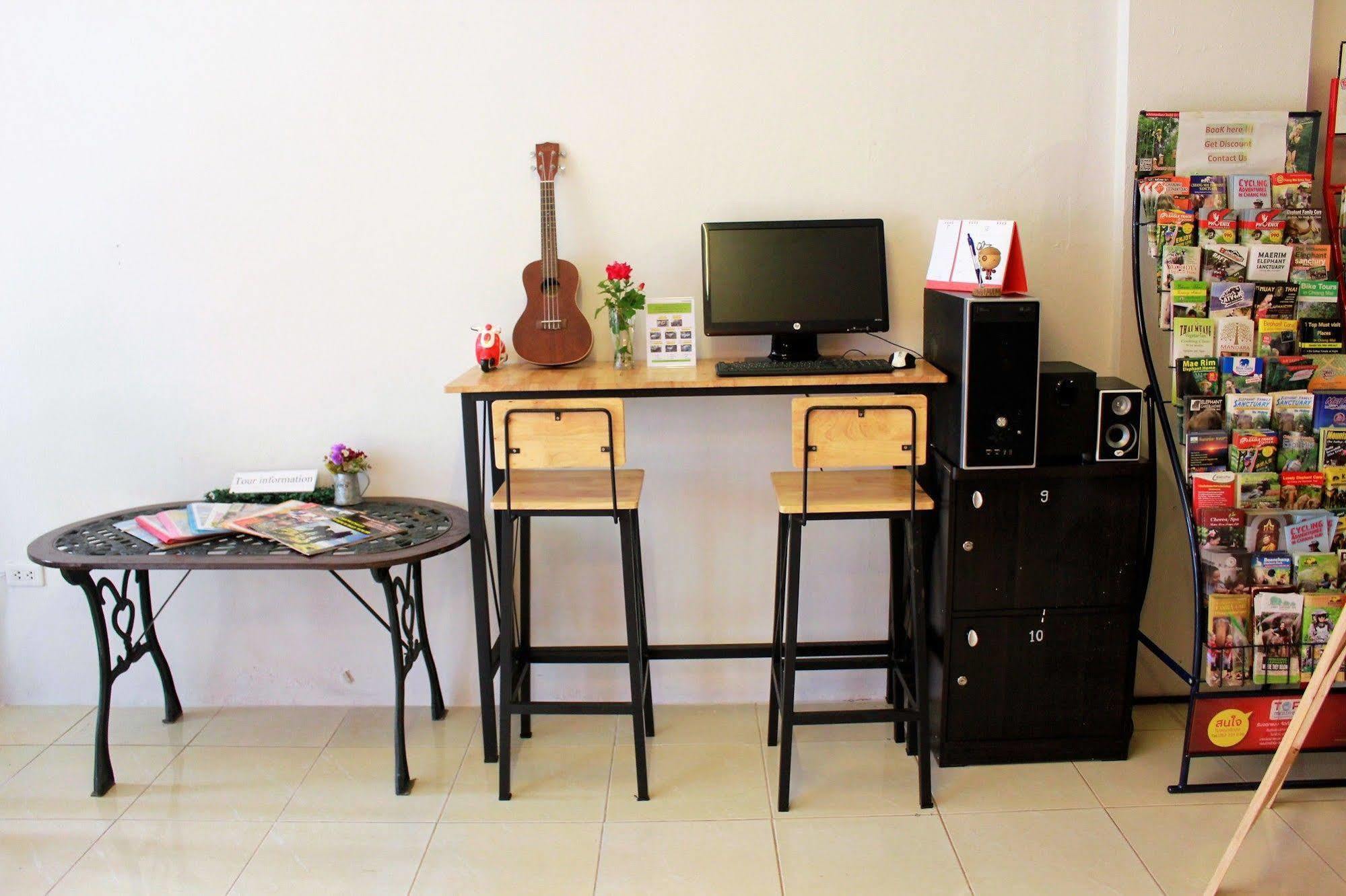 Cm City Hostel Chiang Mai Dış mekan fotoğraf